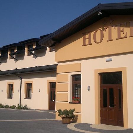 Hotel Diament - Zajazd U Przemka Zgierz Exteriér fotografie